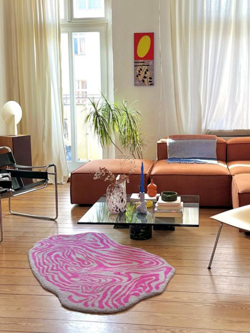 Kadda rug in grey and pink, handmade rug by Anne Bellinger, Copenhagen — view 3
