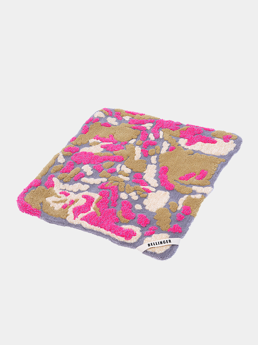 Blow me rug 0.95m x 0.95m, handmade rug by Anne Bellinger, Copenhagen — view 3
